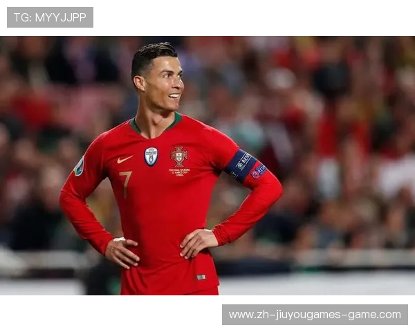 C罗表态：无论替补或首发，我都会全力以赴：位足球巨星的职业精神洗礼